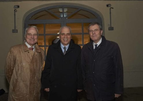 il PDG Cesare Cardani (sx), il Sindaco Sacanagatti (centro) e il Governatore Giannini (dx)